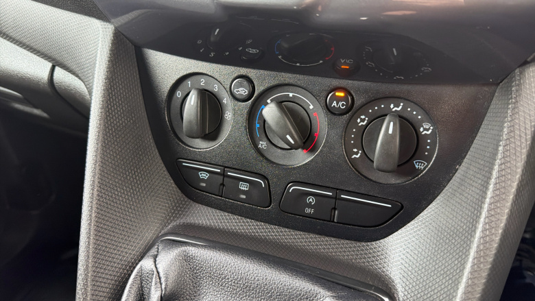 Ford Transit Connect 240 L2 Diesel 1.5 TDCi 120ps Limited Van